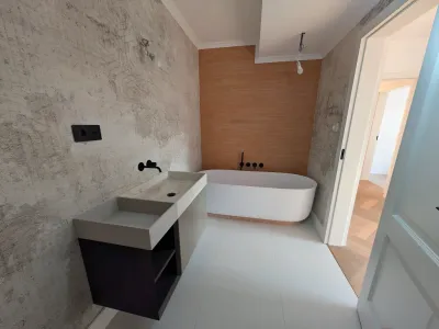 Apartament vanzare-cumparare Sector 1 Bucuresti baie oglinda